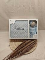 Set Cadeau Bébé Personnalisé – Couverture & Doudou Brodés – Image 2
