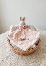 Doudou bébé personnalisé crochet doublé fourrure – Image 4